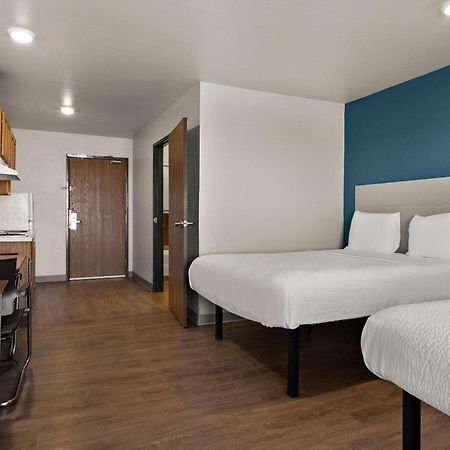 Woodspring Suites Champaign Near University Eksteriør billede