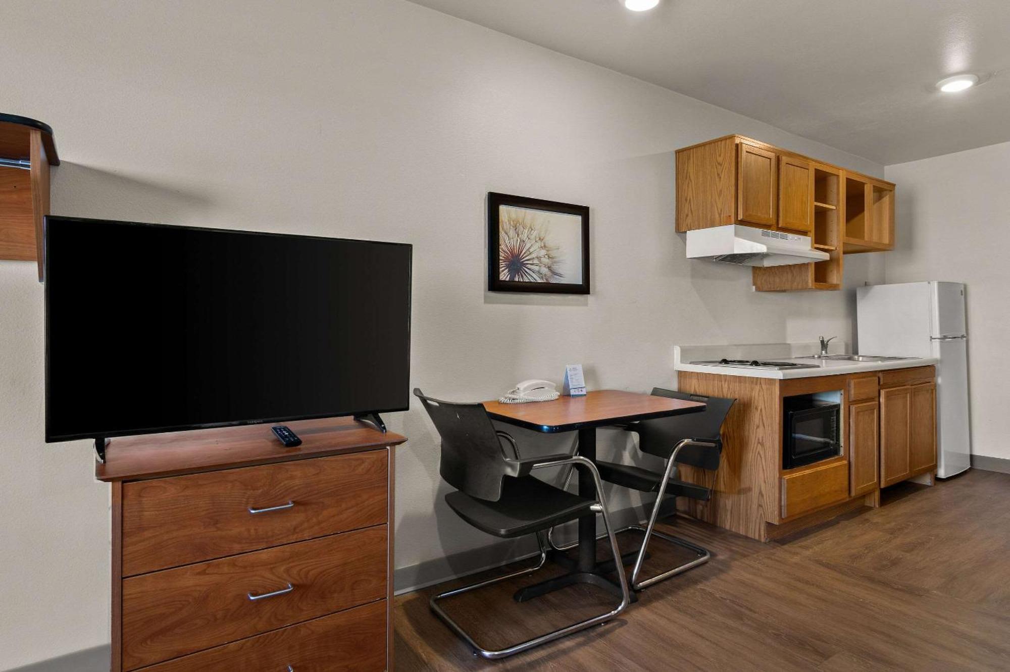 Woodspring Suites Champaign Near University Eksteriør billede