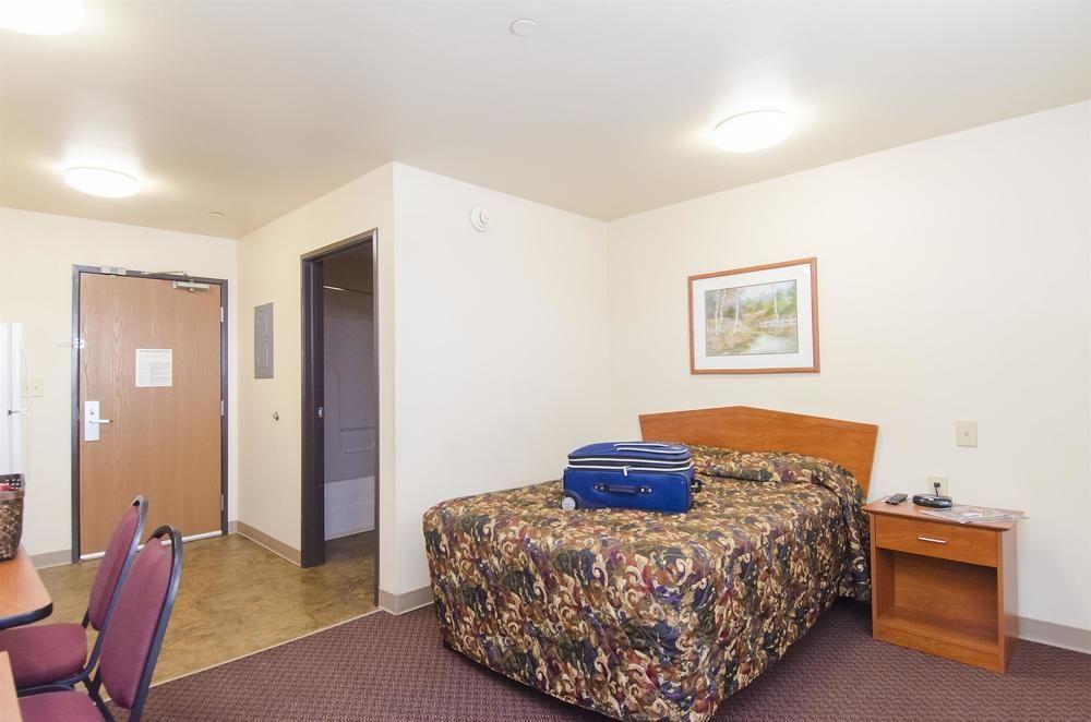 Woodspring Suites Champaign Near University Eksteriør billede