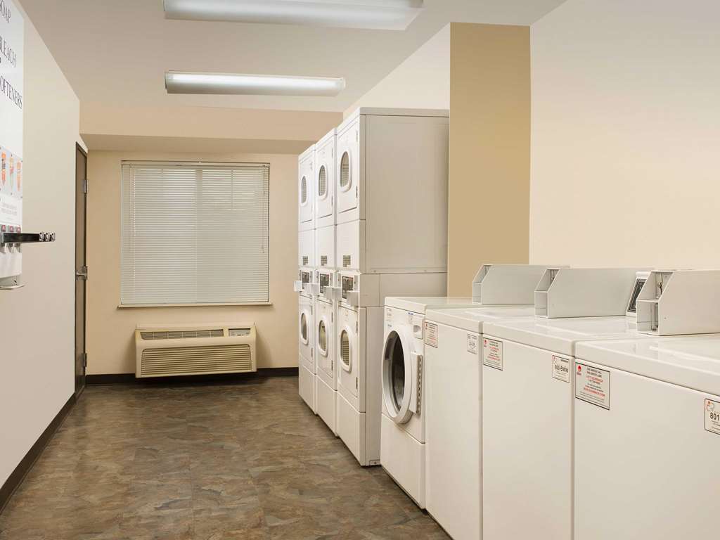 Woodspring Suites Champaign Near University Faciliteter billede